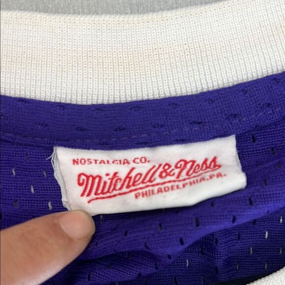 Mitchell & Ness Lakers Purple and Yellow Jersey - Picture 4 of 6